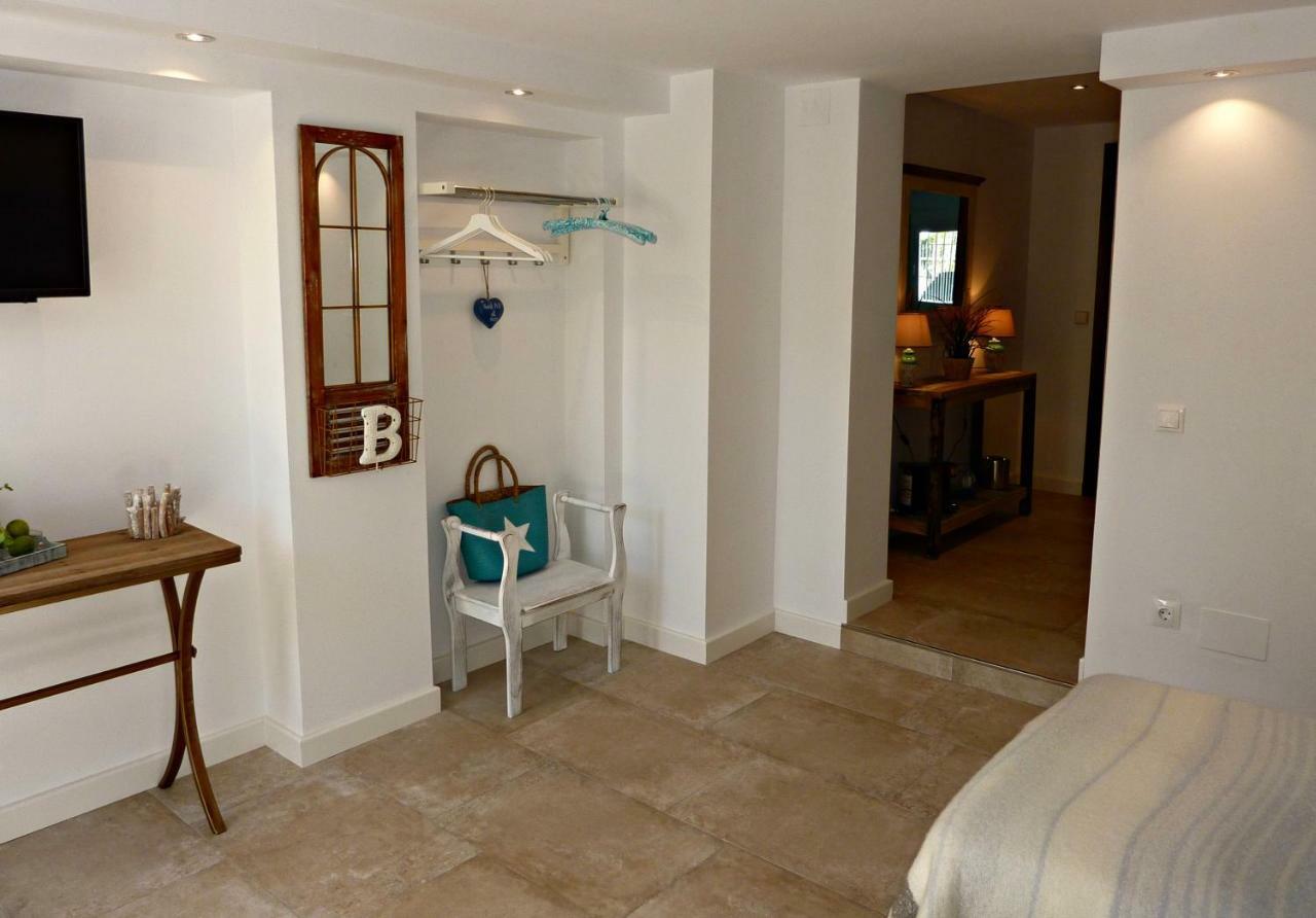 Villa Breeze Boutique Guest Rooms, Marbella Sitio de Calahonda Εξωτερικό φωτογραφία