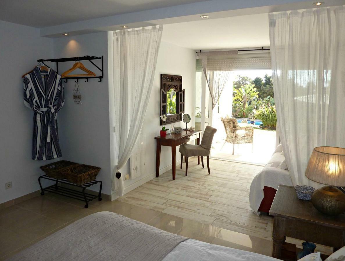 Villa Breeze Boutique Guest Rooms, Marbella Sitio de Calahonda Εξωτερικό φωτογραφία